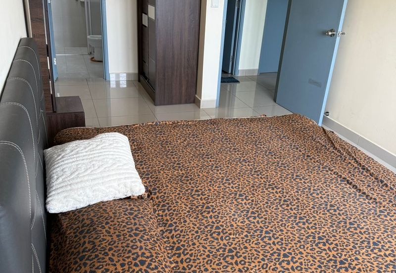 Meridin Bayvue Apartment