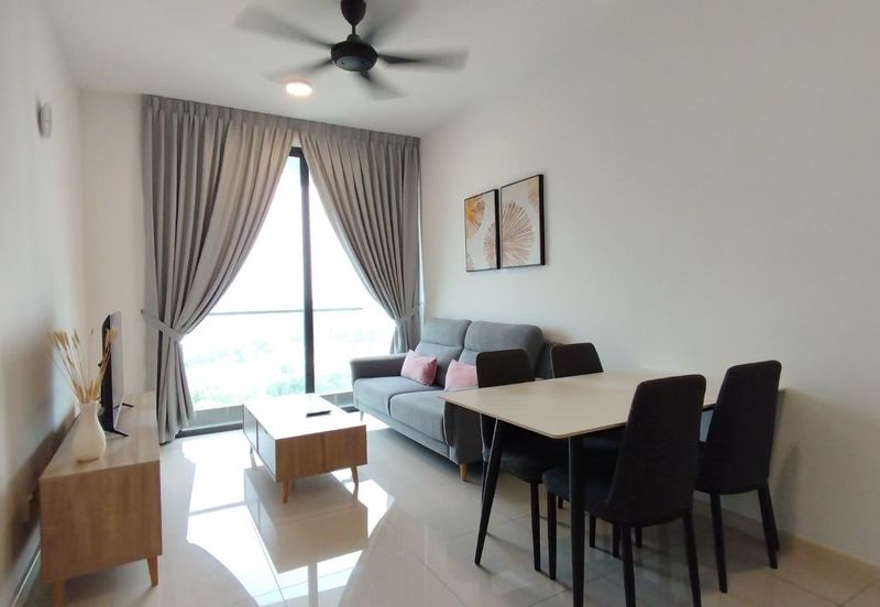 The M @ Medini Macrolink