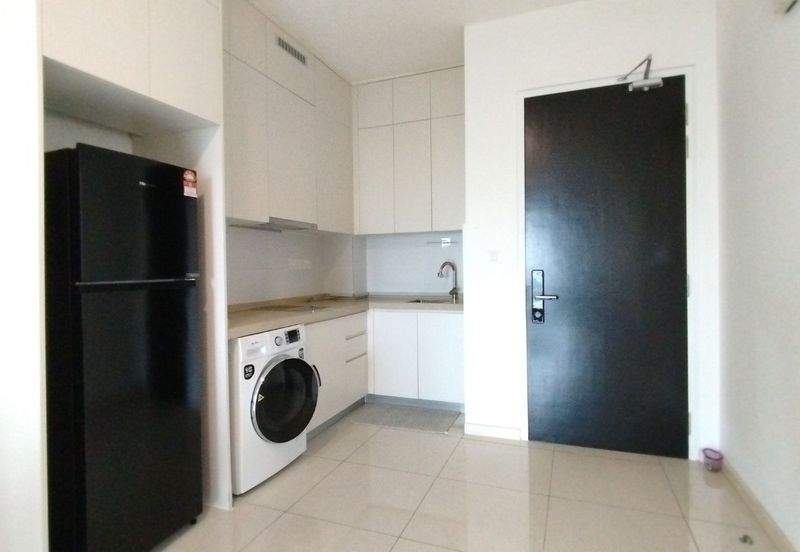 The M @ Medini Macrolink