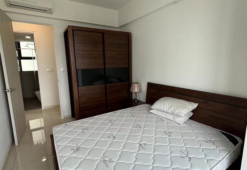 The M @ Medini Macrolink