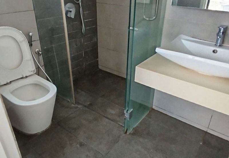 The M @ Medini Macrolink