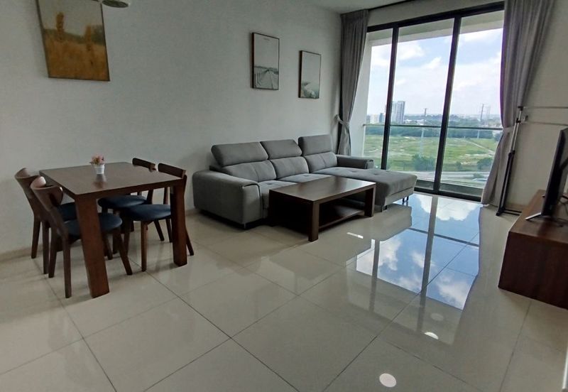 The M @ Medini Macrolink