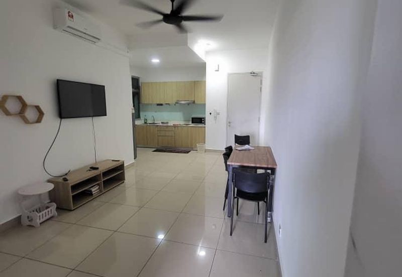 Meridin Bayvue Apartment