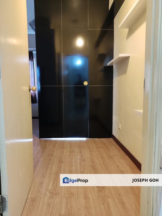 Permas Ville Apartment, high floor, 3 bedrooms with fully furnished , Johor, Johor Bahru