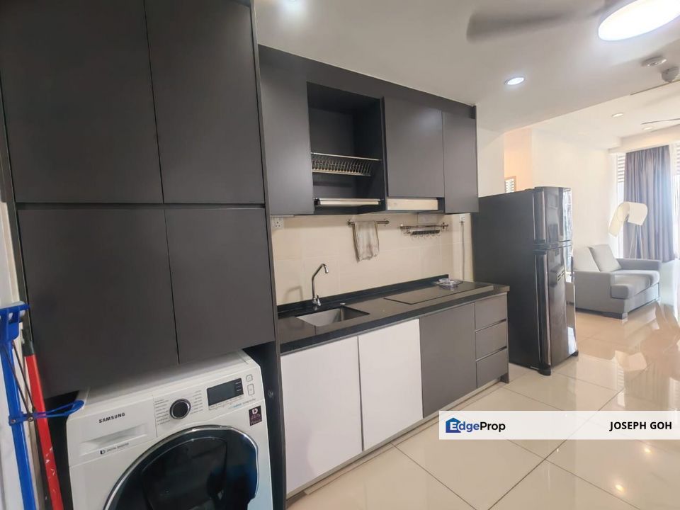 Encorp Marina Puteri Harbour, 2 Bedrooms with fully furnished,facing swimming pools view, Johor, Kota Iskandar