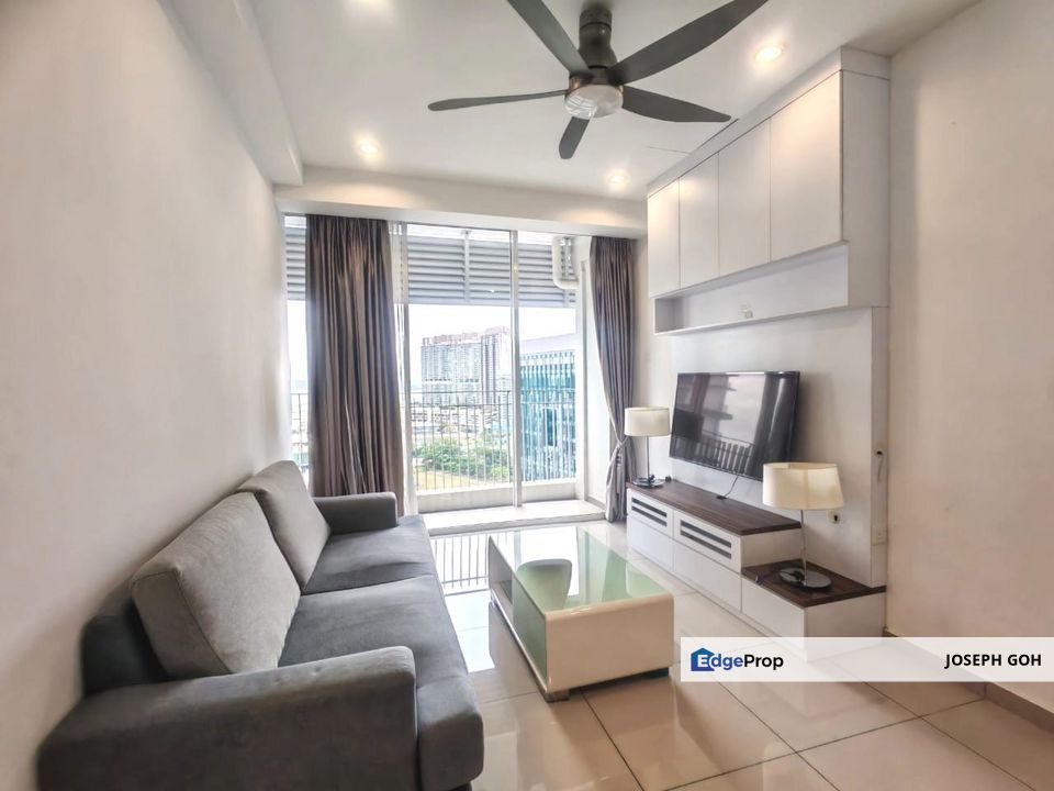 Encorp Marina Puteri Harbour, 2 Bedrooms with fully furnished,facing swimming pools view, Johor, Kota Iskandar
