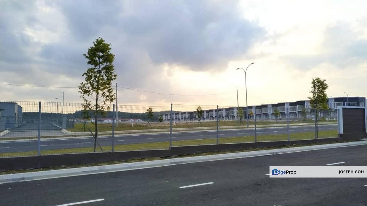 Desaru Taman Sri Penawar, Double Storey House For Sale, Johor, Kota Tinggi