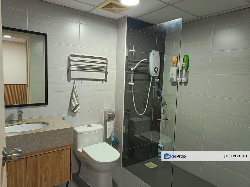 Desaru Tiara Seaview Residence, 1 bedroom for sale, at balcony can see sunrise , Johor, Pengerang