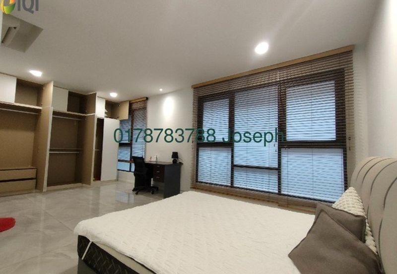 The WaterEdge Apartments