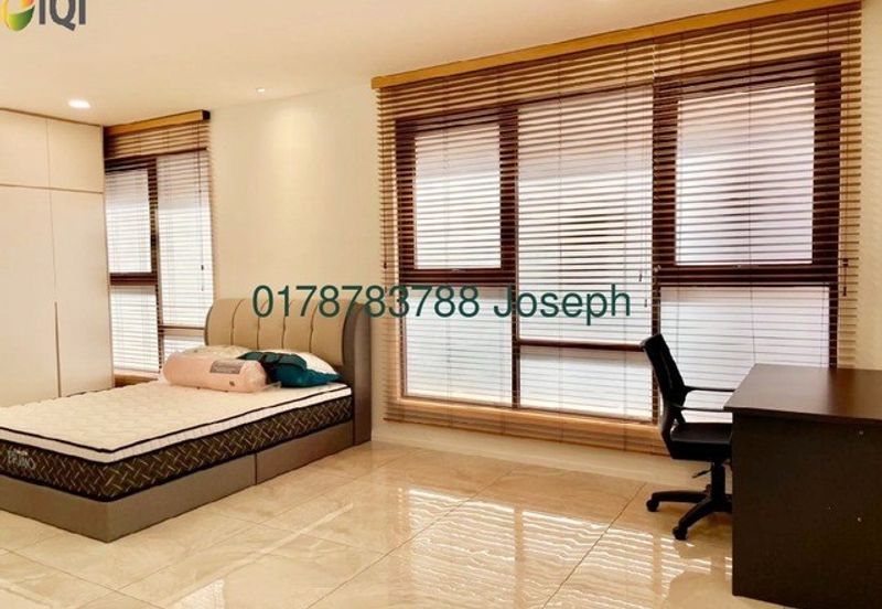 The WaterEdge Apartments