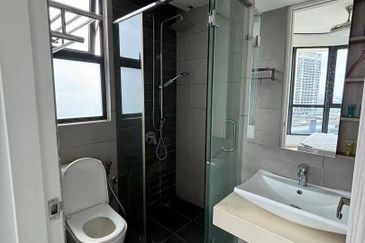 The M @ Medini Macrolink