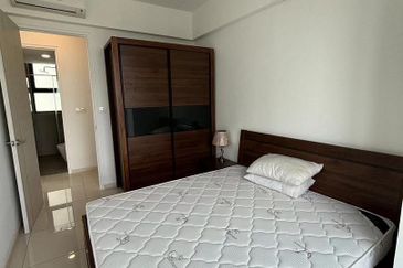 The M @ Medini Macrolink