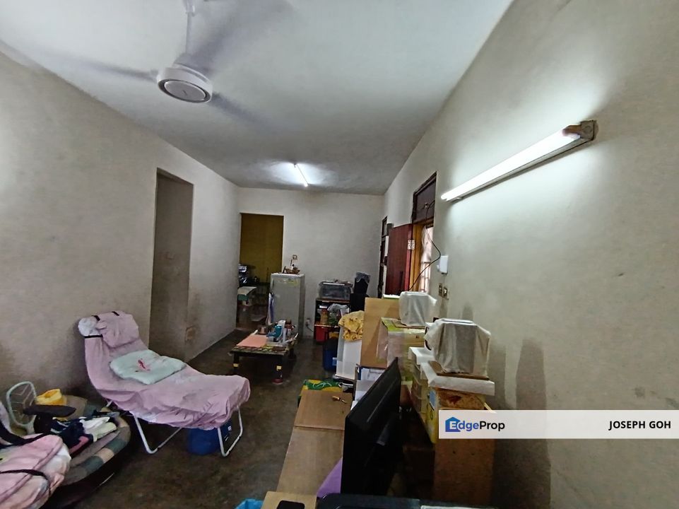 Taman Megah Ria flat Level-3, 3-Rooms 2-Toilets , Johor, Masai