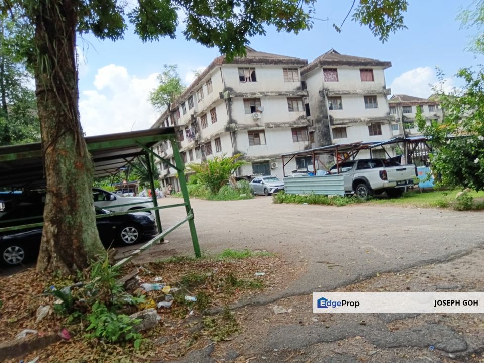 Taman Megah Ria flat Level-3, 3-Rooms 2-Toilets , Johor, Masai