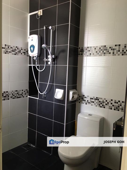 Taman bukit indah sky view apartment. 2 rooms unit, facing north , Johor, Bukit Indah