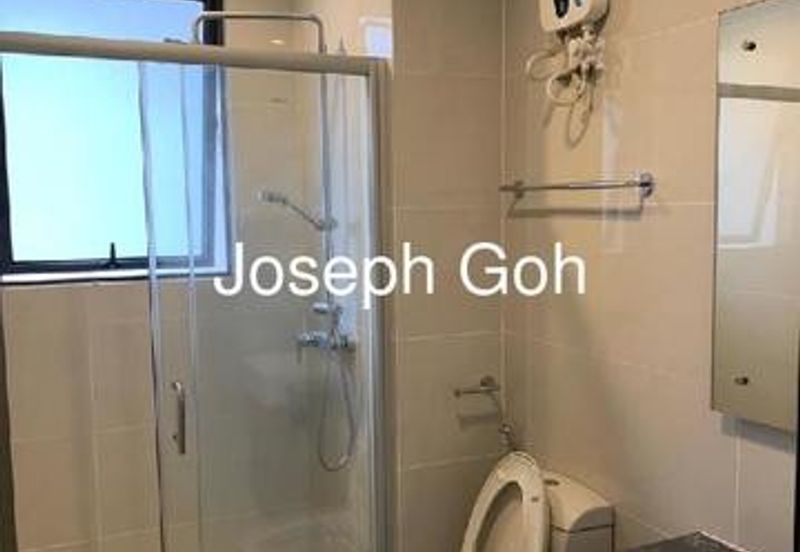 Baypoint @ Country Garden Danga Bay