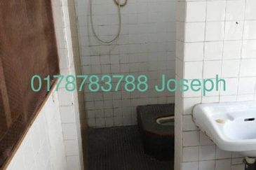 Flat Taman Ungku Tun Aminah