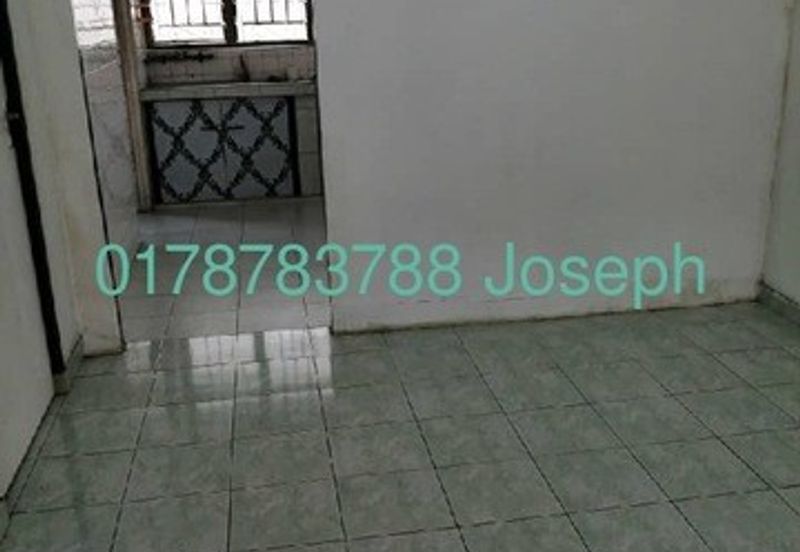 Flat Taman Ungku Tun Aminah