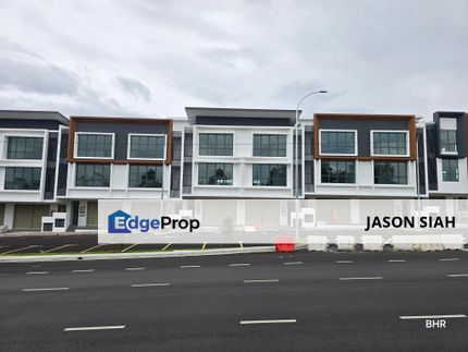 New 3 sty bandar seri putra for rent, Selangor, Bangi