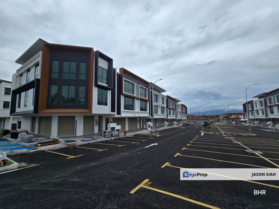 New 3 sty bandar seri putra for rent, Selangor, Bangi