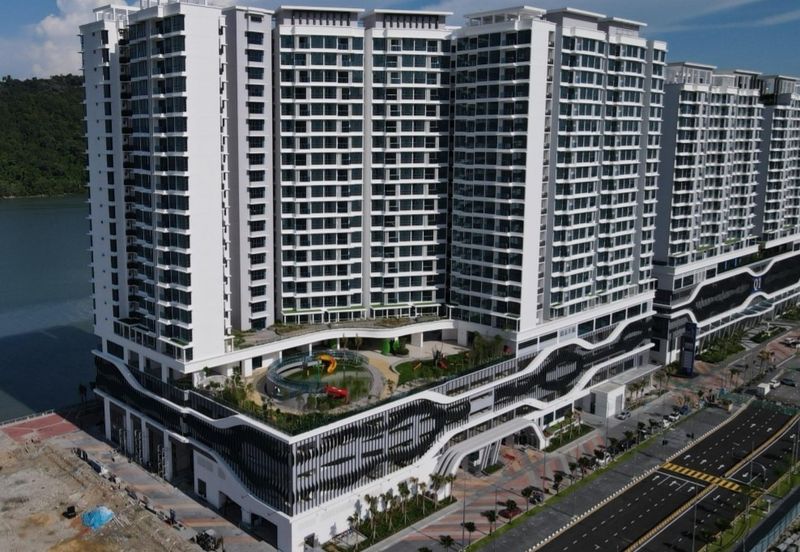 Queens Residences @ Queens Waterfront