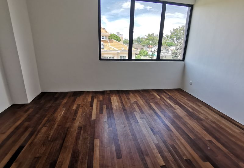 8 Babington Residence