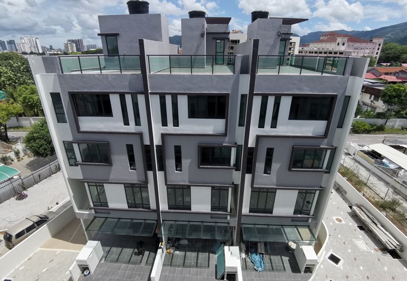 8 Babington Residence