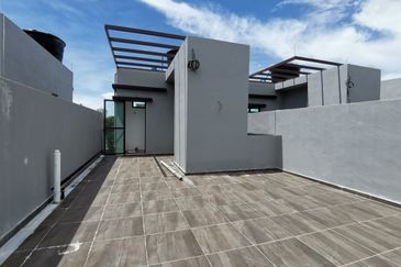 8 Babington Residence