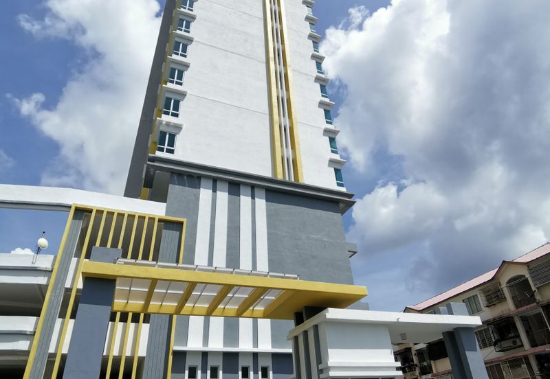 The Retreat Condominiums