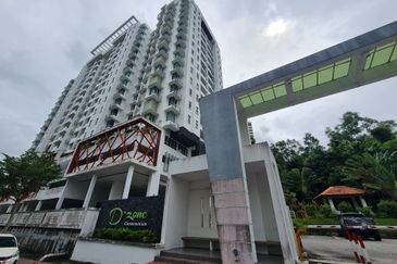 D'Zone Condominium @ Teluk Kumbar