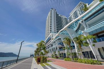 Queens Residences @ Queens Waterfront