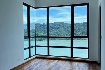 Queens Residences @ Queens Waterfront