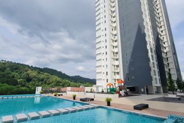 Emerald Residence Bayan Lepas , Free All Stamping