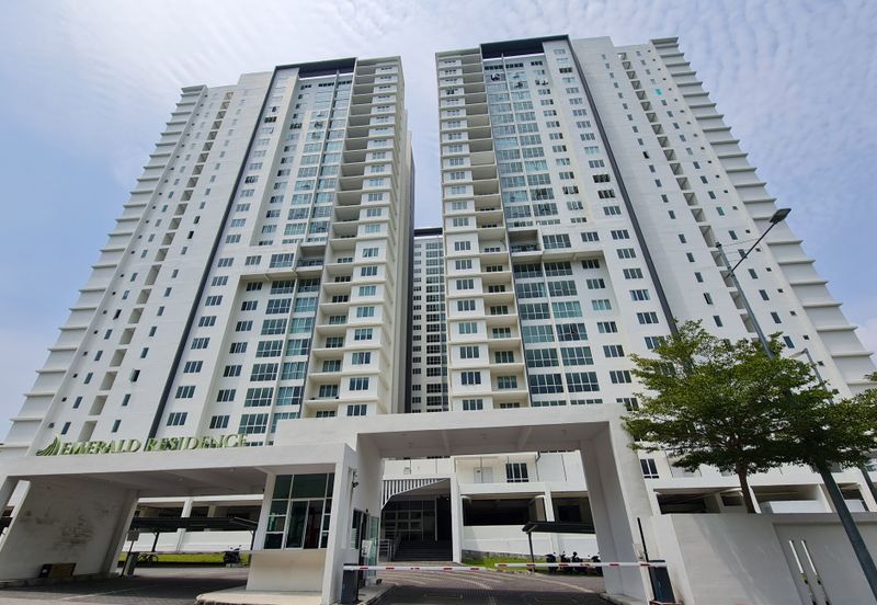 Emerald Residence Bayan Lepas , Free All Stamping