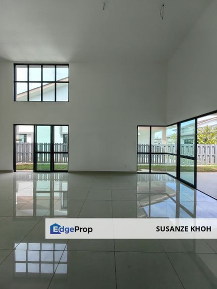 Gated & Guarded Bandar Setia Fontaines Semi D Single Storey high ceiling volumn, Penang, Bertam