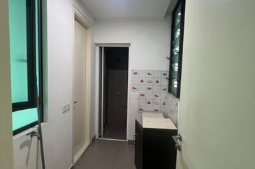 The Treez Jalil Residence