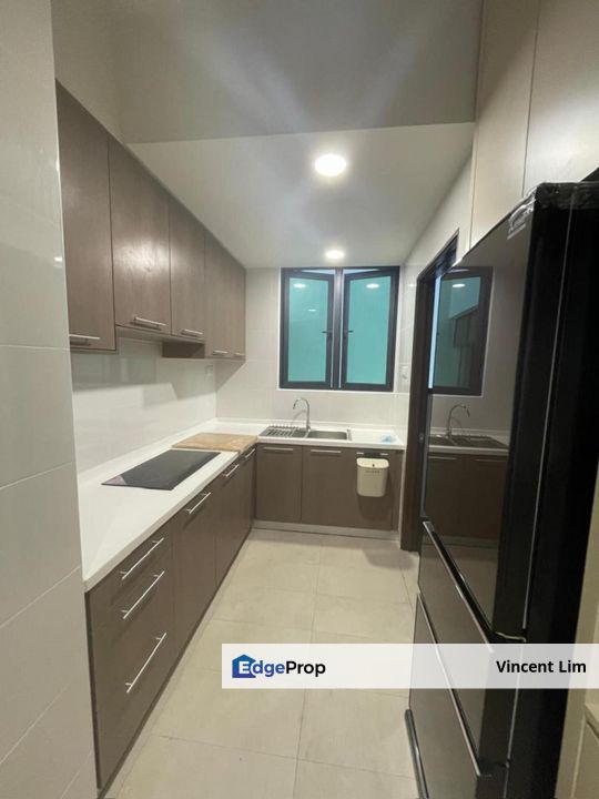 Hillcrest Heights Near Bandar Puteri Puchong PFCC IOI Mall Boulevard, Selangor, Puchong