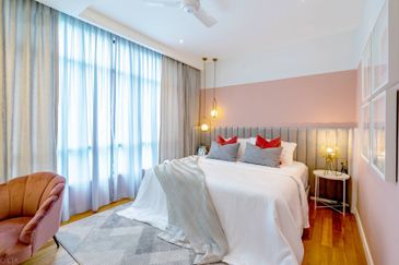 New Big Condo 70% Furnishing Full Loan Near Sunway Velocity KLCC KL