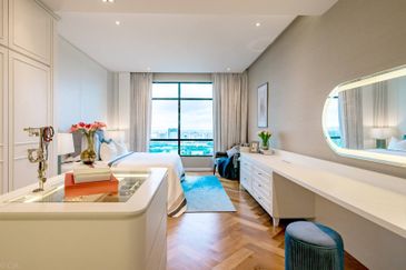 New Big Condo 70% Furnishing Full Loan Near Sunway Velocity KLCC KL