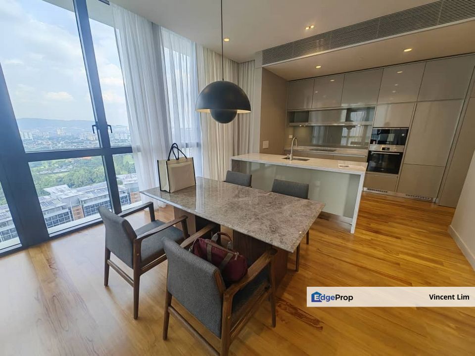 The Conlay KLCC Near MRT Station Eaton Pavilion Suria KLCC Bukit Bintang, Kuala Lumpur, KLCC