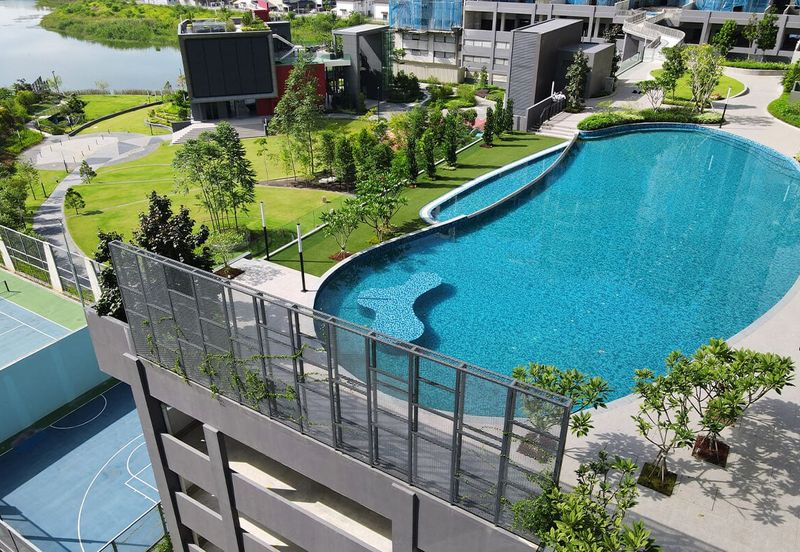 FOR SALE Brand New Largest Luxurious Condominium in Selangor Klang Valley Near Subang Jaya