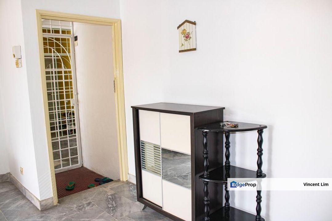 Goodyear Court 6 Apartment Subang Jaya Near USJ Taipan LRT Station, Selangor, USJ