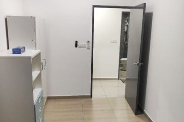 The Hipster @ Taman Desa