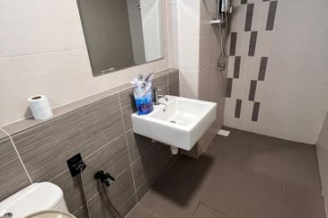 SetiaWalk R3 Solace Service Apartment