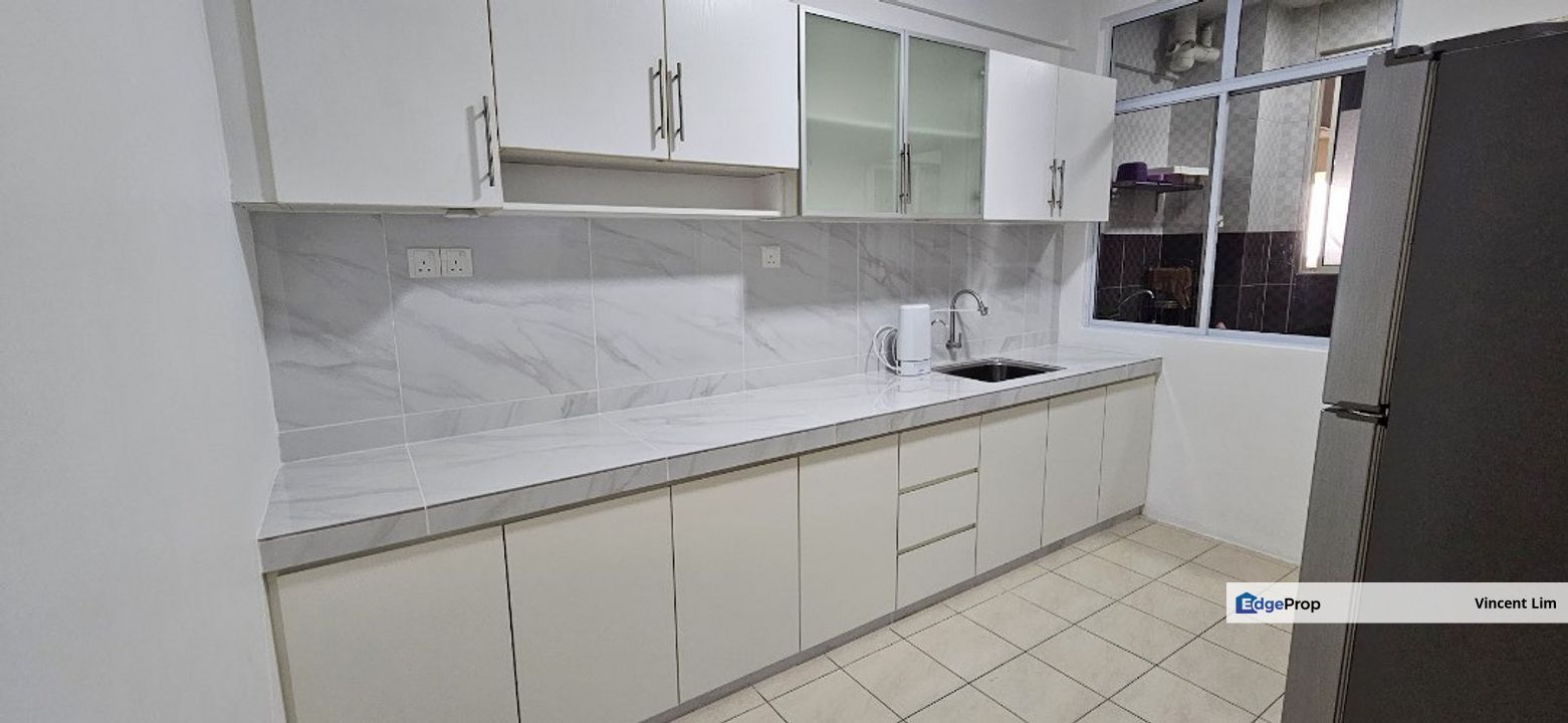 Aseana Puteri Condominium Bandar Puteri Puchong Near IOI Mall Boulevard, Selangor, Bandar Puteri Puchong