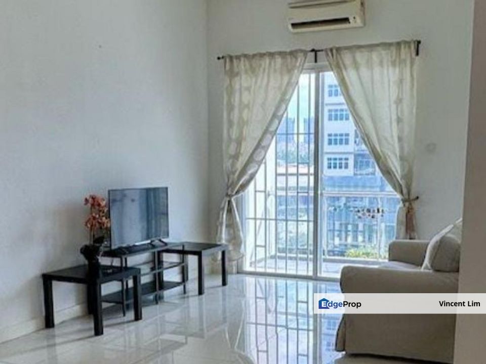 Skypod Condominium Bandar Puchong Jaya Near LRT IOI Mall Boulevard, Selangor, Puchong