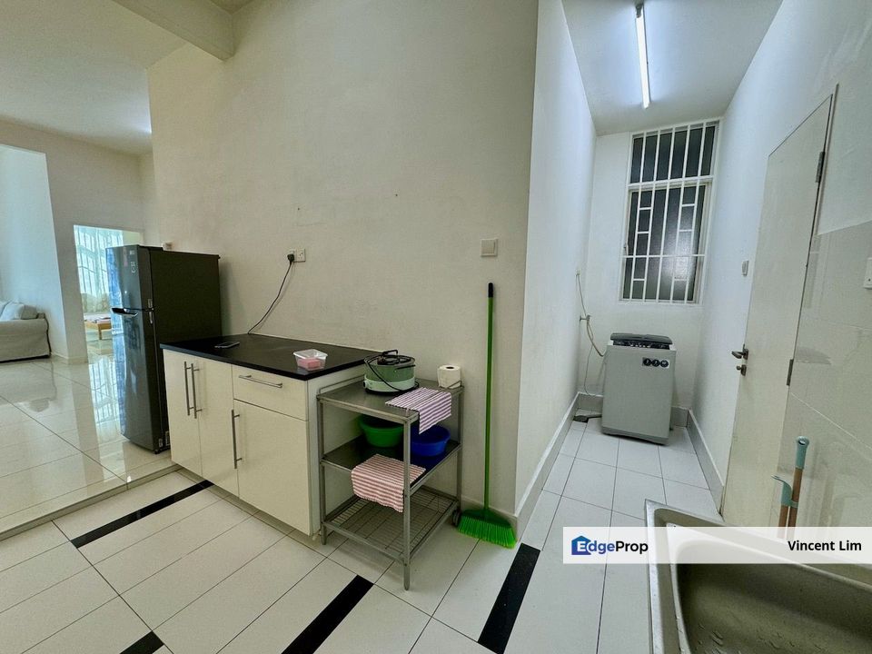 Skypod Condominium Bandar Puchong Jaya Near LRT IOI Mall Boulevard, Selangor, Puchong