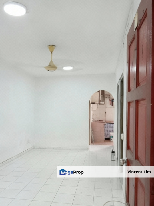 Ground Floor Flat Taman Puchong Permai Near Bandar Puteri IOI Mall, Selangor, Puchong