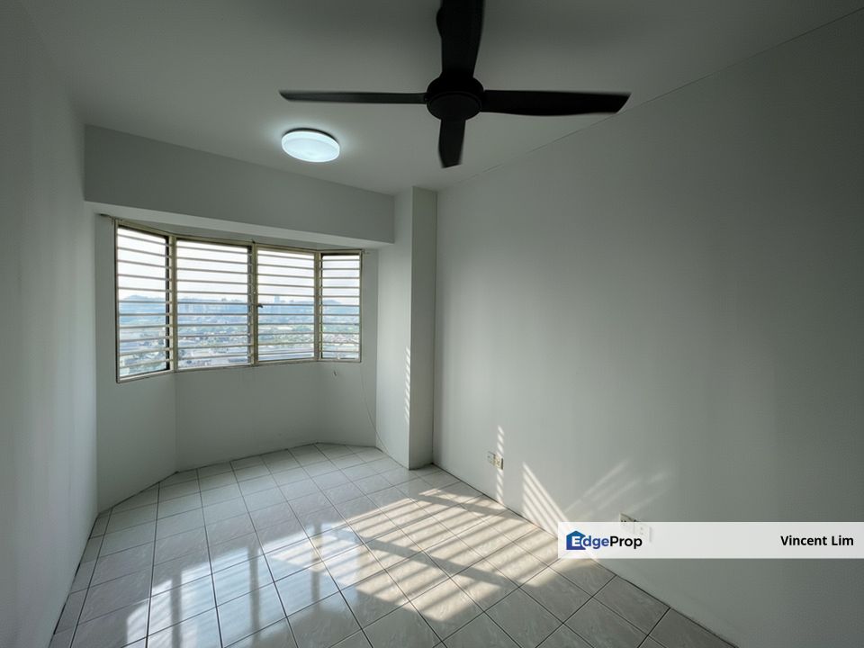 Rhythm Avenue Condominium Partially Furnished USJ 19 Condominium Subang Jaya Near LRT Taipan Sunway, Selangor, USJ