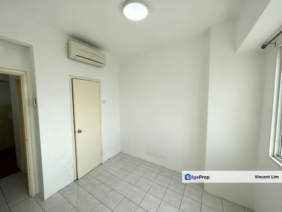 Rhythm Avenue Condominium Partially Furnished USJ 19 Condominium Subang Jaya Near LRT Taipan Sunway, Selangor, USJ